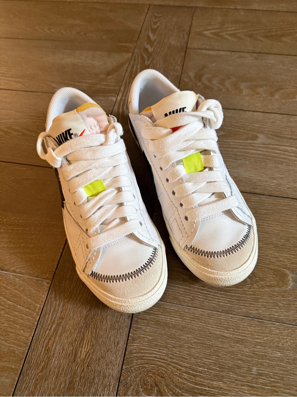 Nike Blazer Low ’77 Jumbo White Black Sneakers Women’s Size 8.5